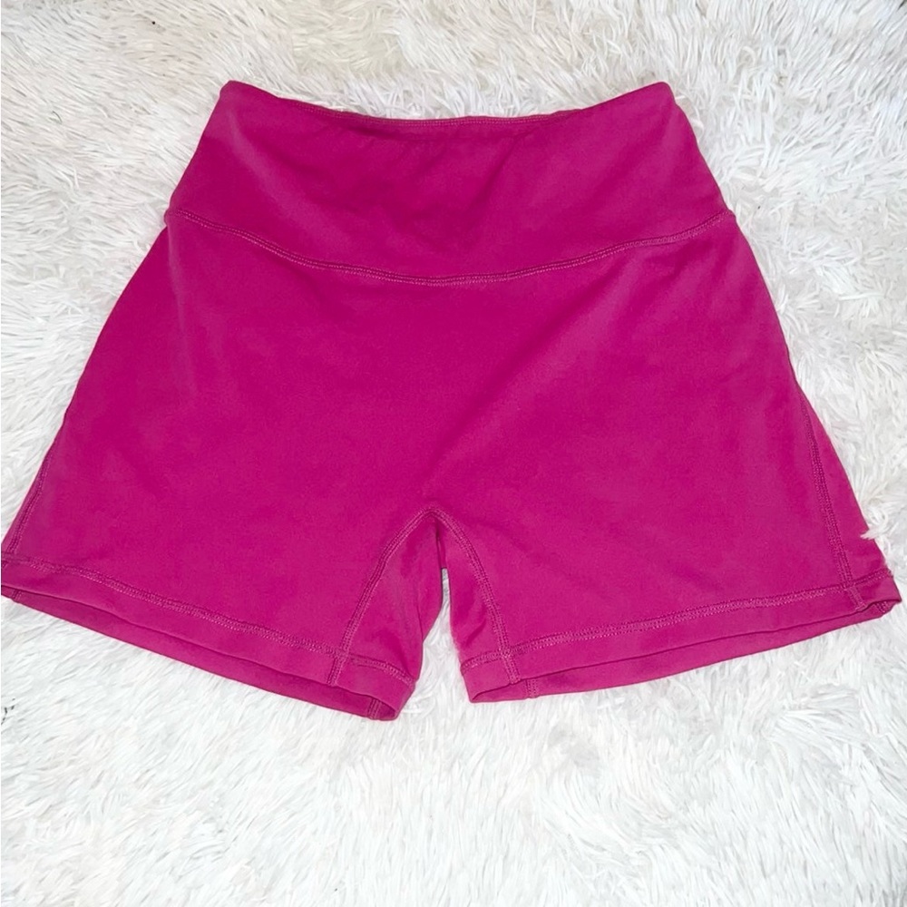Alphalete pulse surge shorts